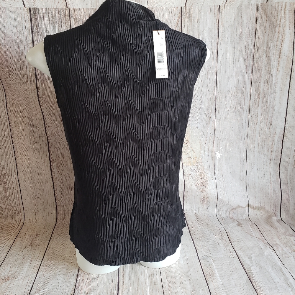 Tahari tops - Picture 3 of 9